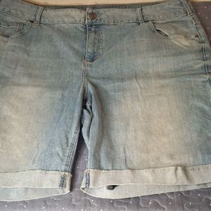Lane Bryant Blue Jean Bermuda Shorts size 24